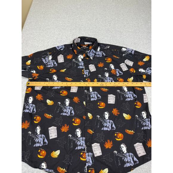 Middle of Beyond Mens Size 2XL Halloween Michael Myers Button Up Shirt - Picture 6 of 8